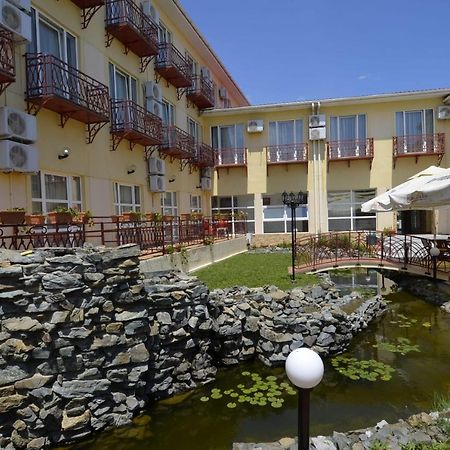 Hotel Intim Costinești Kültér fotó