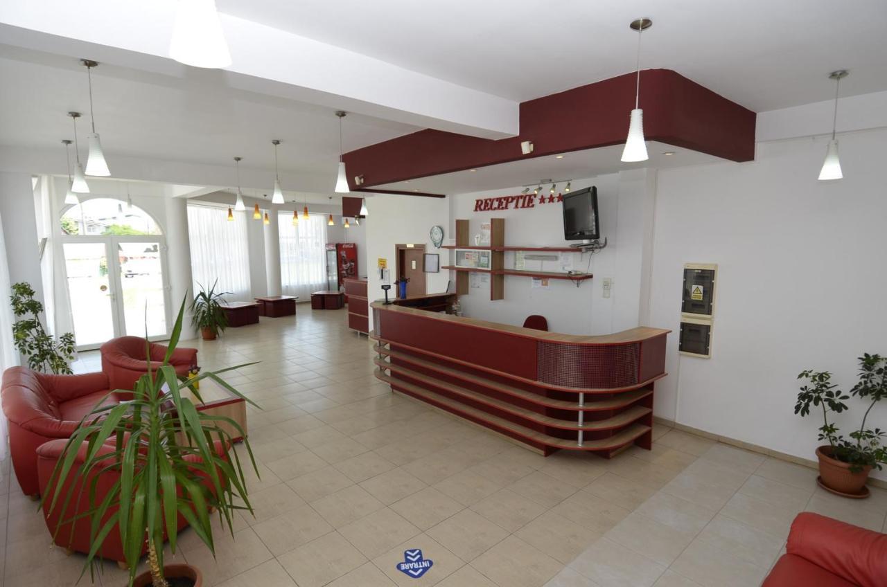 Hotel Intim Costinești Kültér fotó