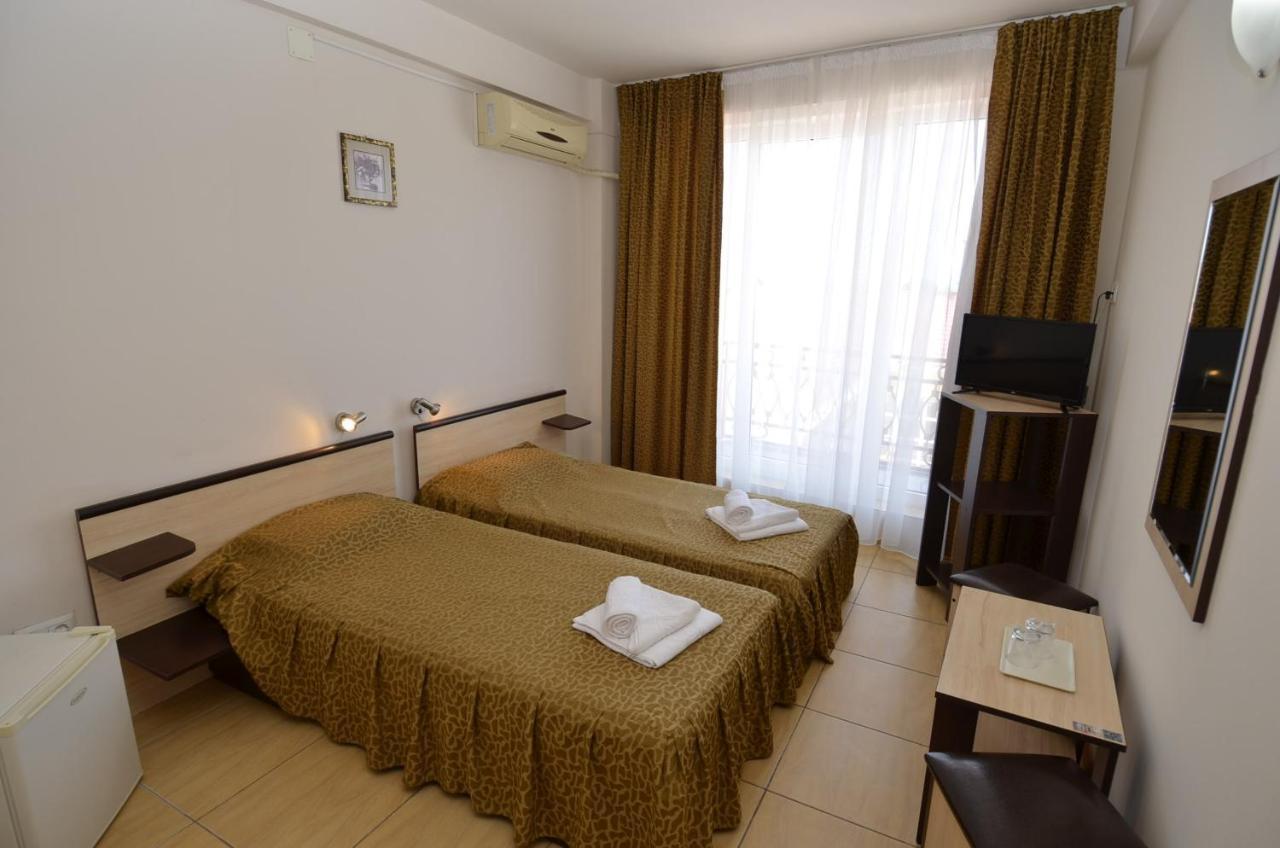 Hotel Intim Costinești Kültér fotó
